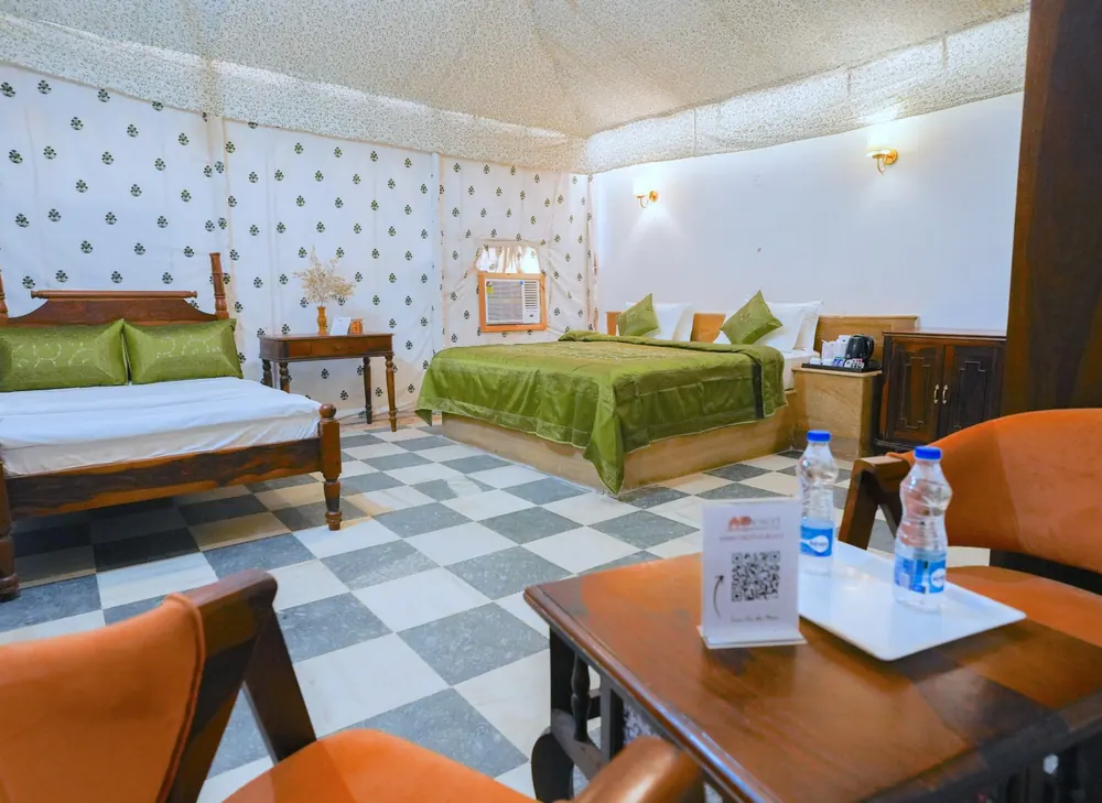 Maharaja Tent with Bathtub seating